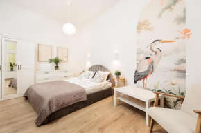 Felicjanek 15 - Central 3-Bedroom Apartment
